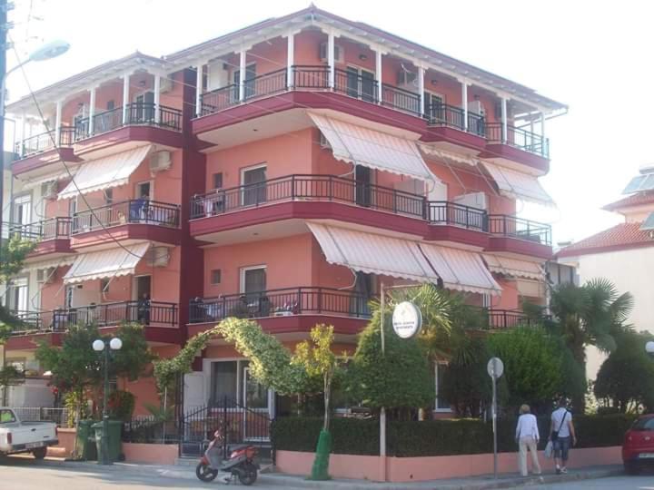 Villa Nikos Paralia Экстерьер фото